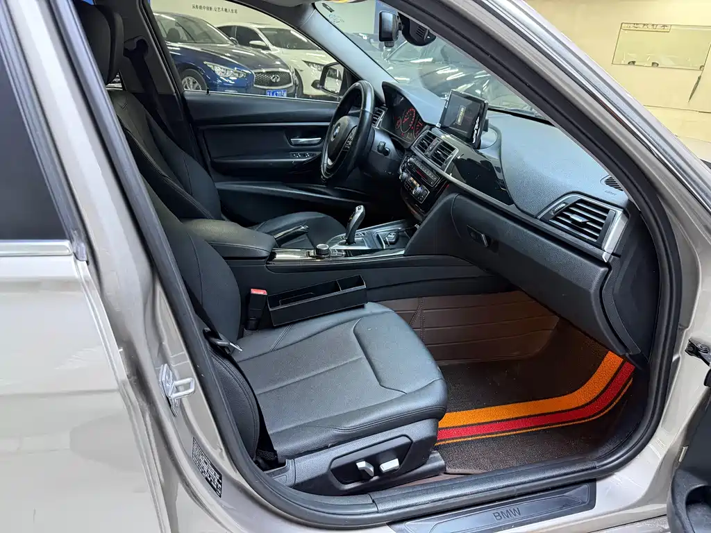 BMW 3 Series — миниатюра 11