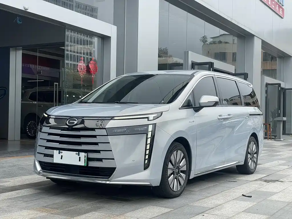 GAC Motor Trumpchi E8 PHEV — миниатюра 19