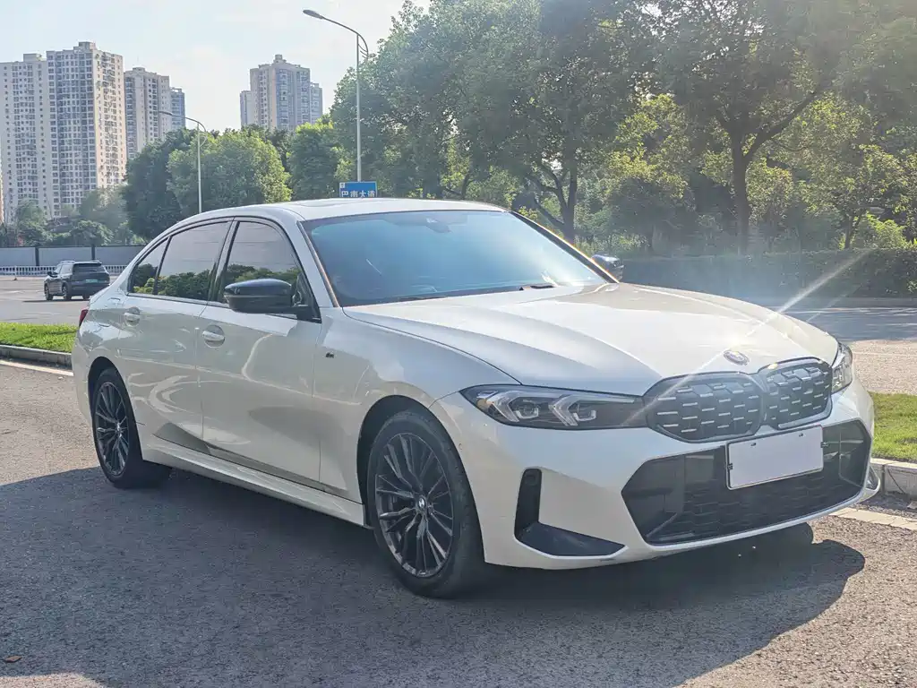 BMW 3 Series — миниатюра 3
