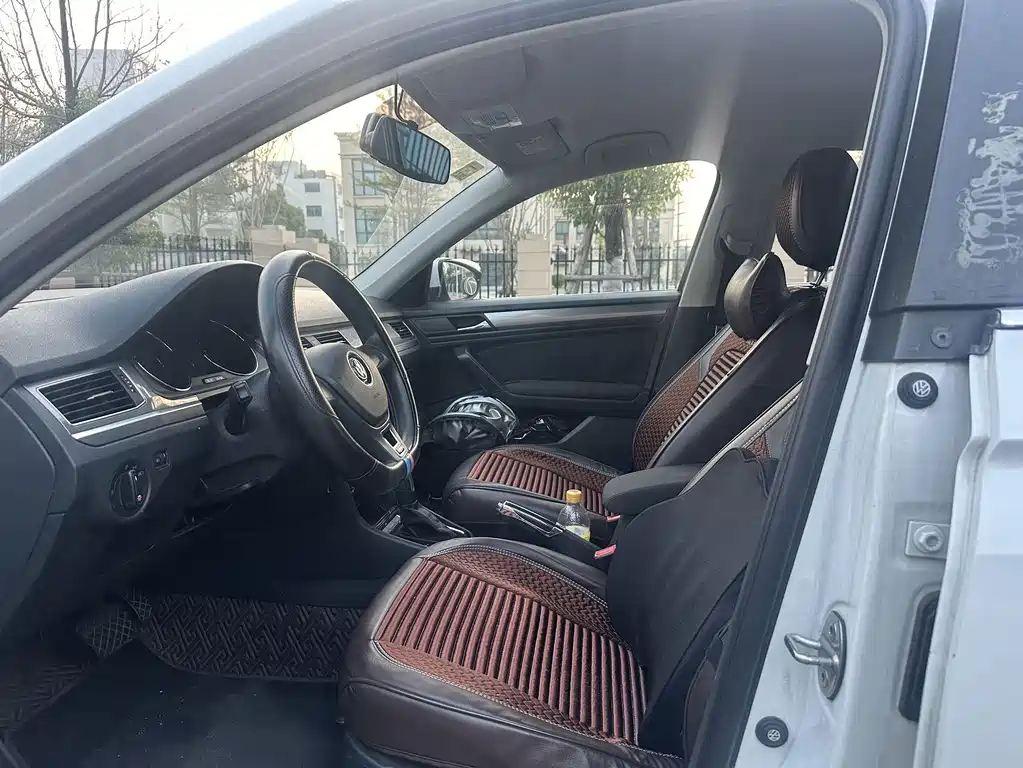 Volkswagen Bora — миниатюра 4
