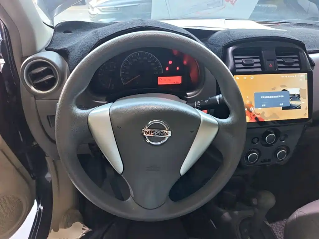 Nissan Sunny — миниатюра 11