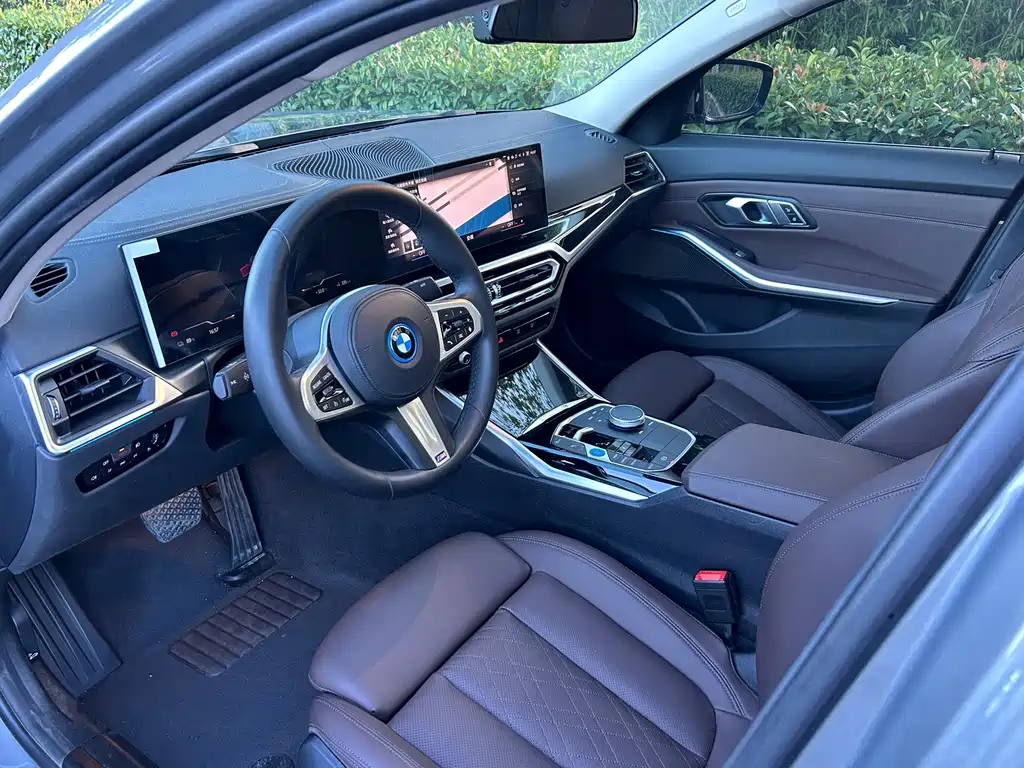 BMW i3 — миниатюра 10