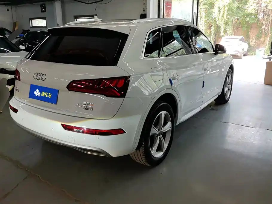 Audi Q5L — миниатюра 3