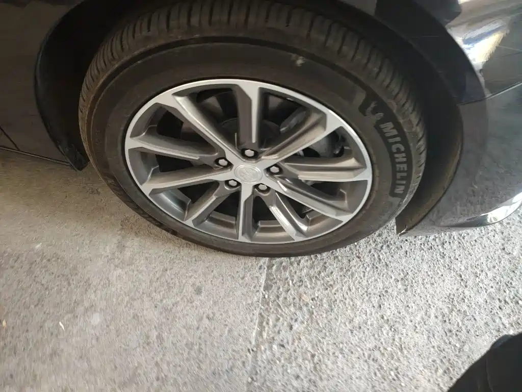 Buick LaCrosse — миниатюра 24