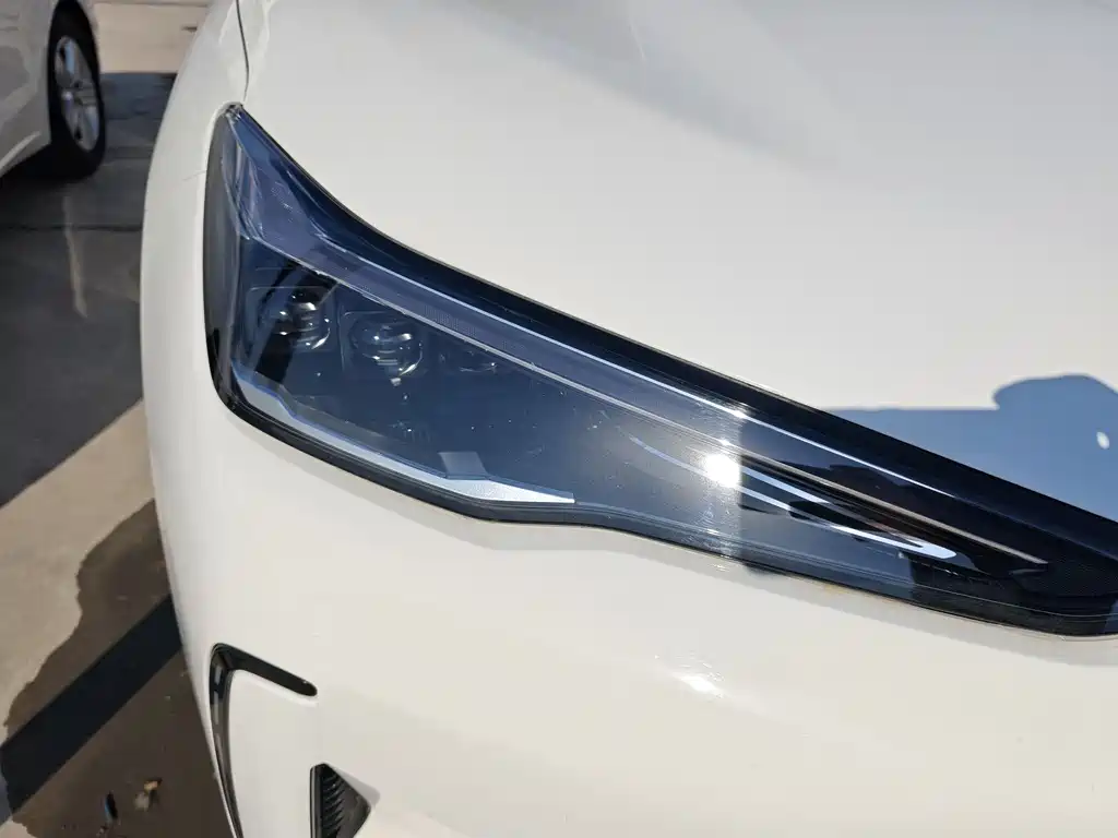 GEELY GALAXY GALAXY E5