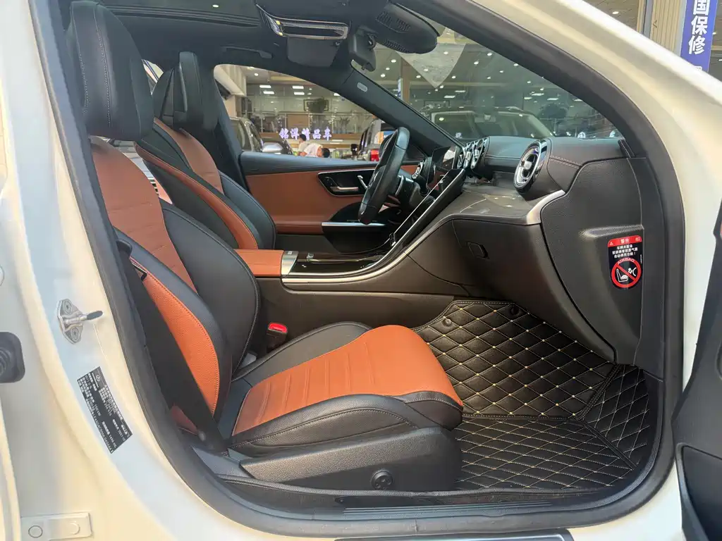 Mercedes-Benz C-Class 2022 — фото 11