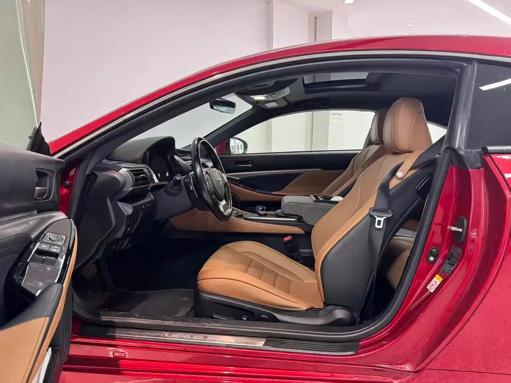 Lexus RC — миниатюра 5