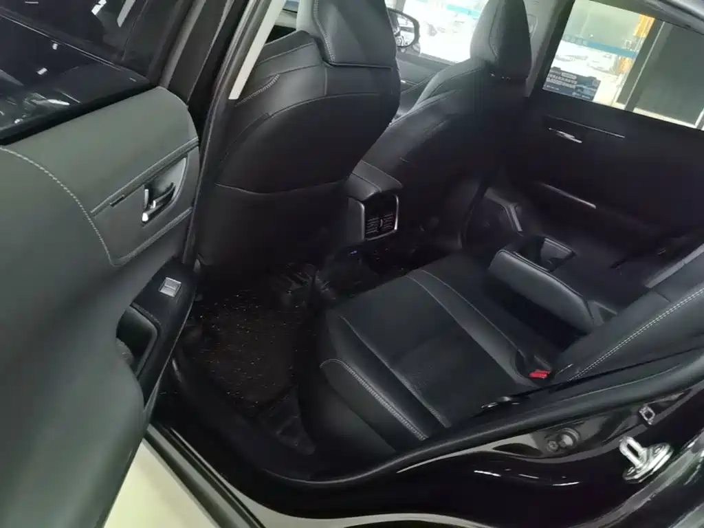 Toyota Venza — миниатюра 17