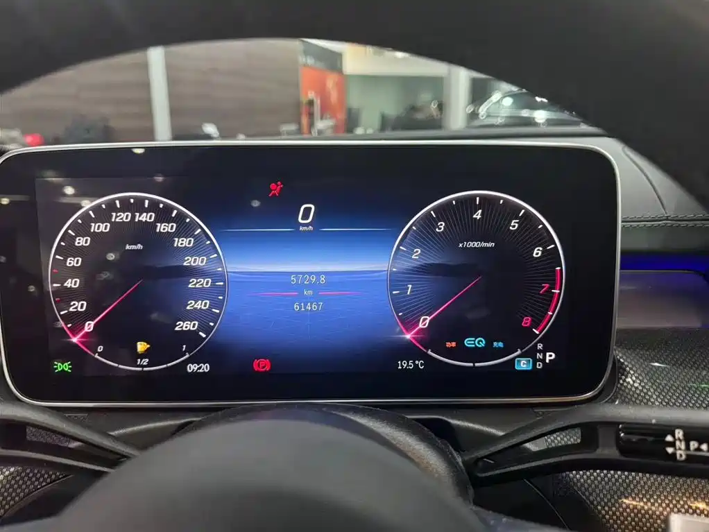 Mercedes-Benz C-Class — миниатюра 12