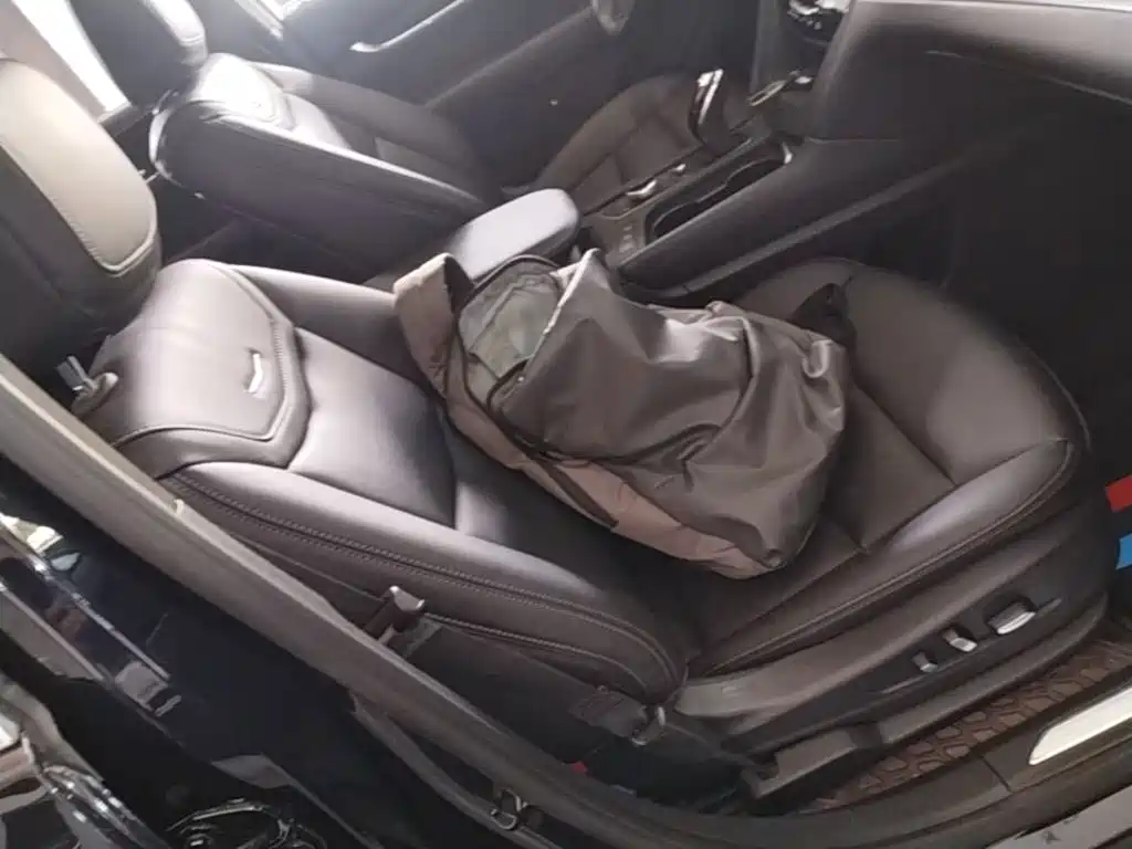 Cadillac XT5 — миниатюра 25