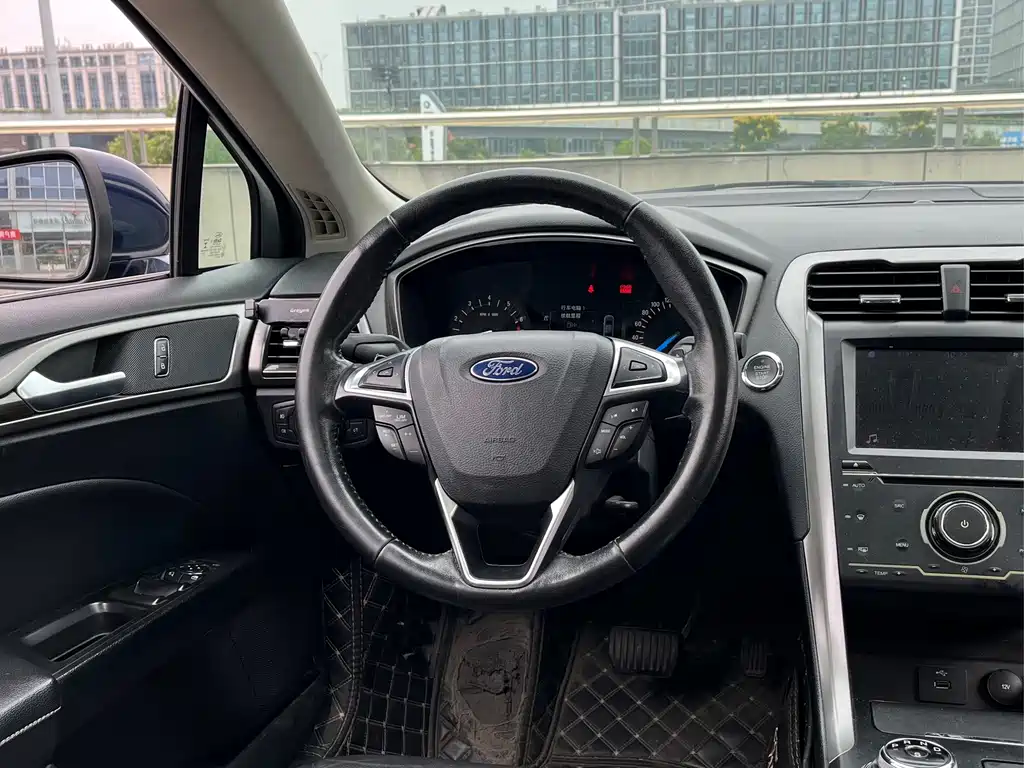 Ford Mondeo — миниатюра 16