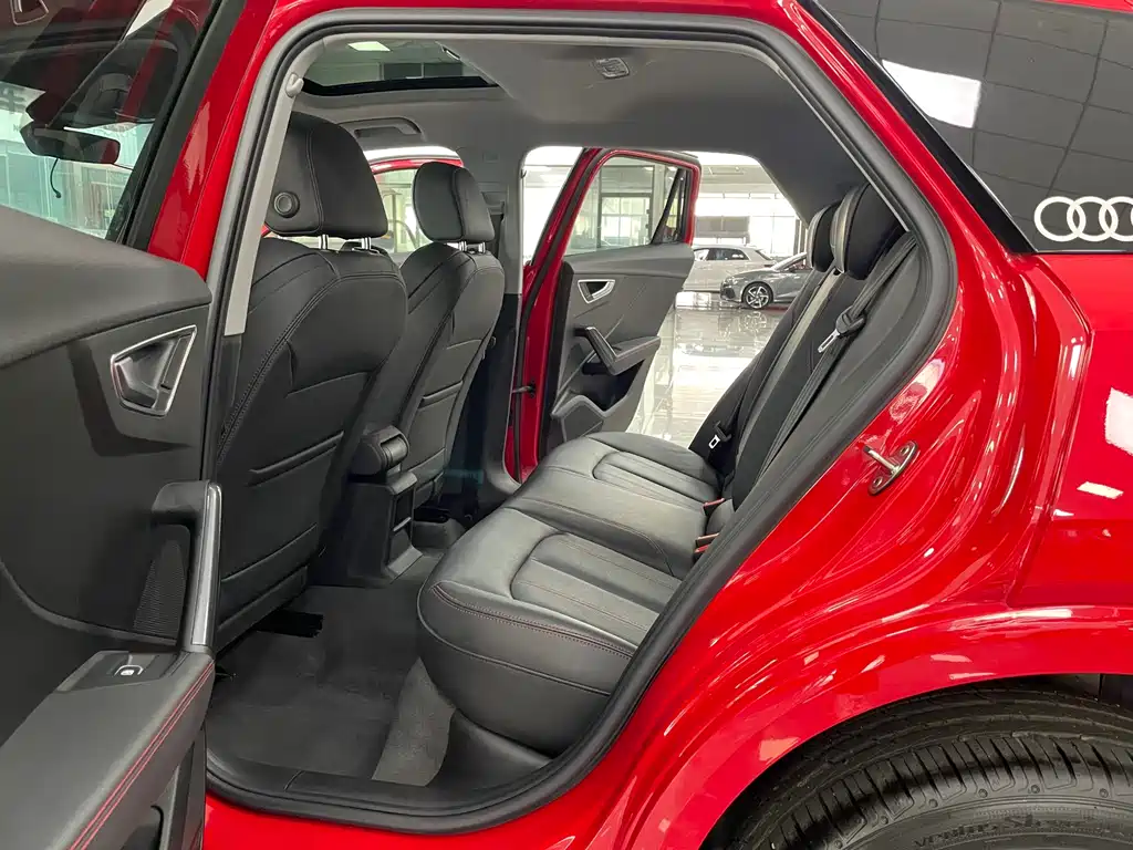 Audi Q2L 2022 35 TFSI