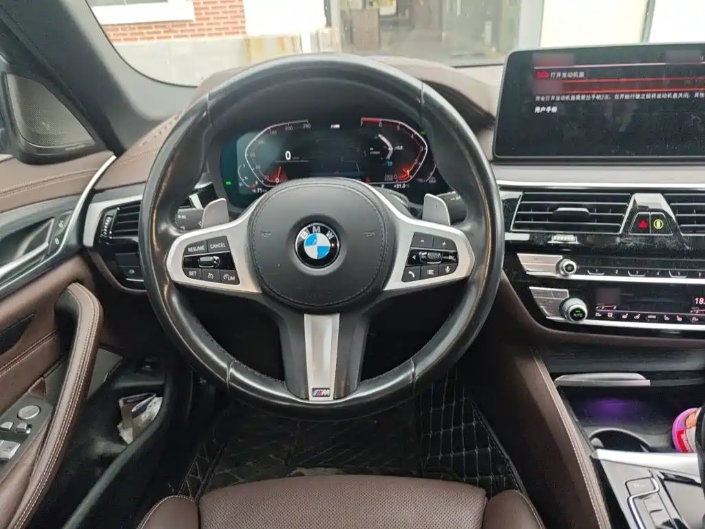BMW 5 Series — миниатюра 6