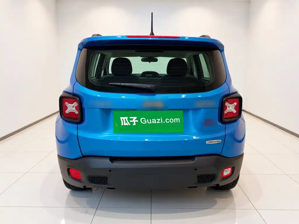 Jeep Renegade — миниатюра 5