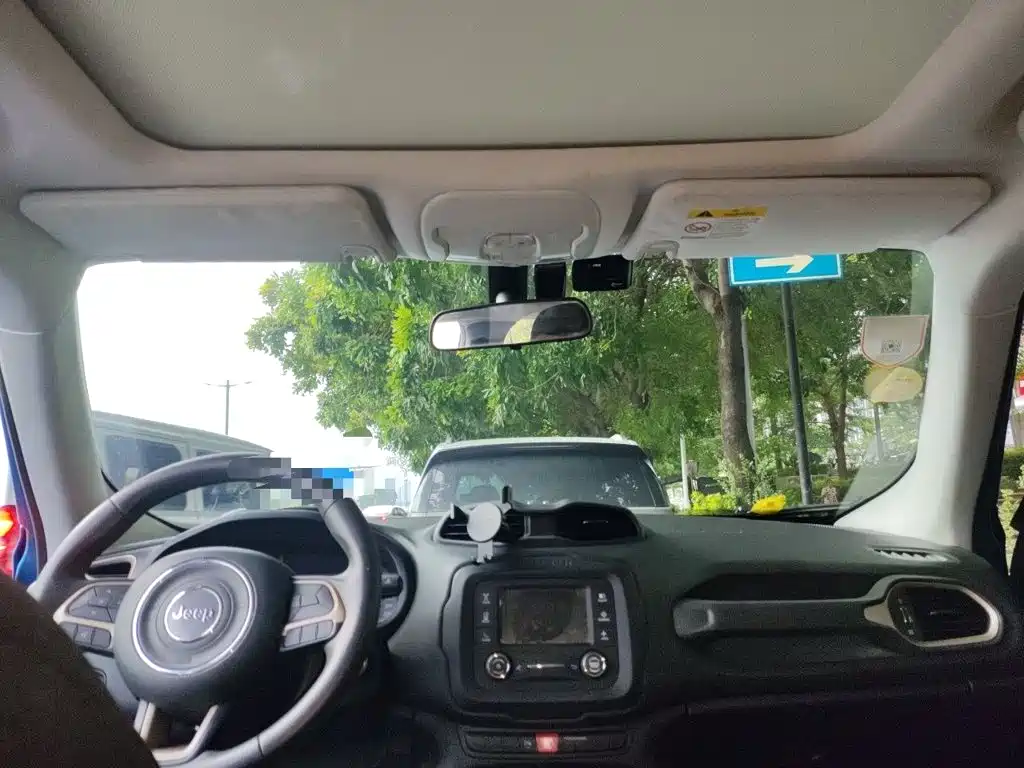 Jeep Renegade — миниатюра 19