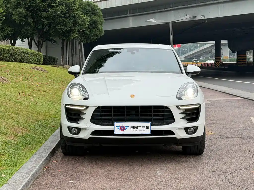 Porsche Macan — миниатюра 2