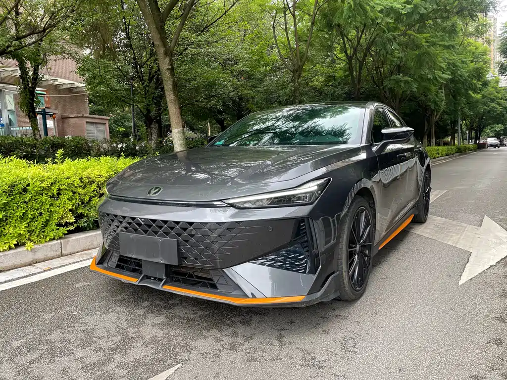 Changan UNI-V
