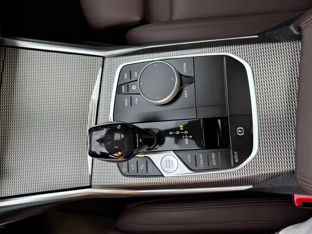 BMW 3 Series — миниатюра 18