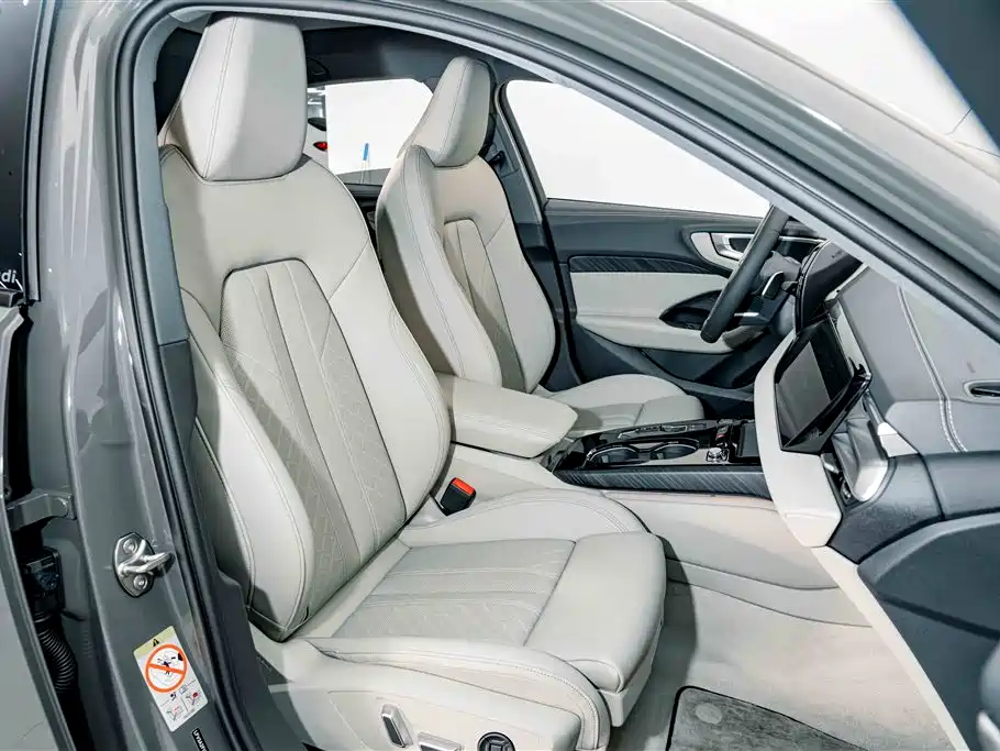 Audi A5L — миниатюра 17