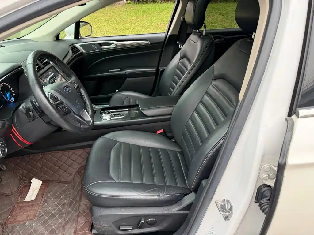 Ford Mondeo — миниатюра 8