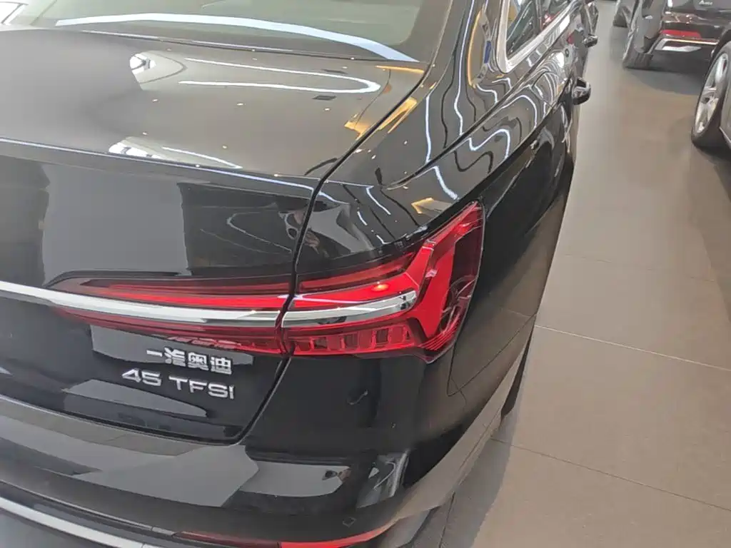 Audi A6L — миниатюра 8
