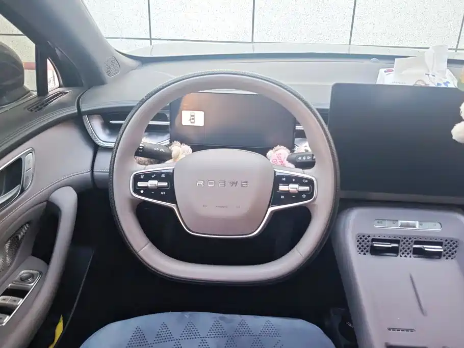 Roewe M7 DMH — миниатюра 15