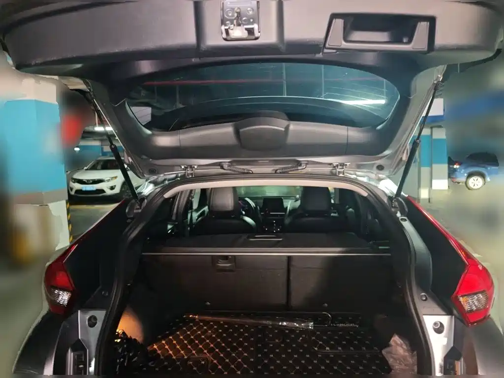 Mitsubishi Eclipse Cross — миниатюра 10