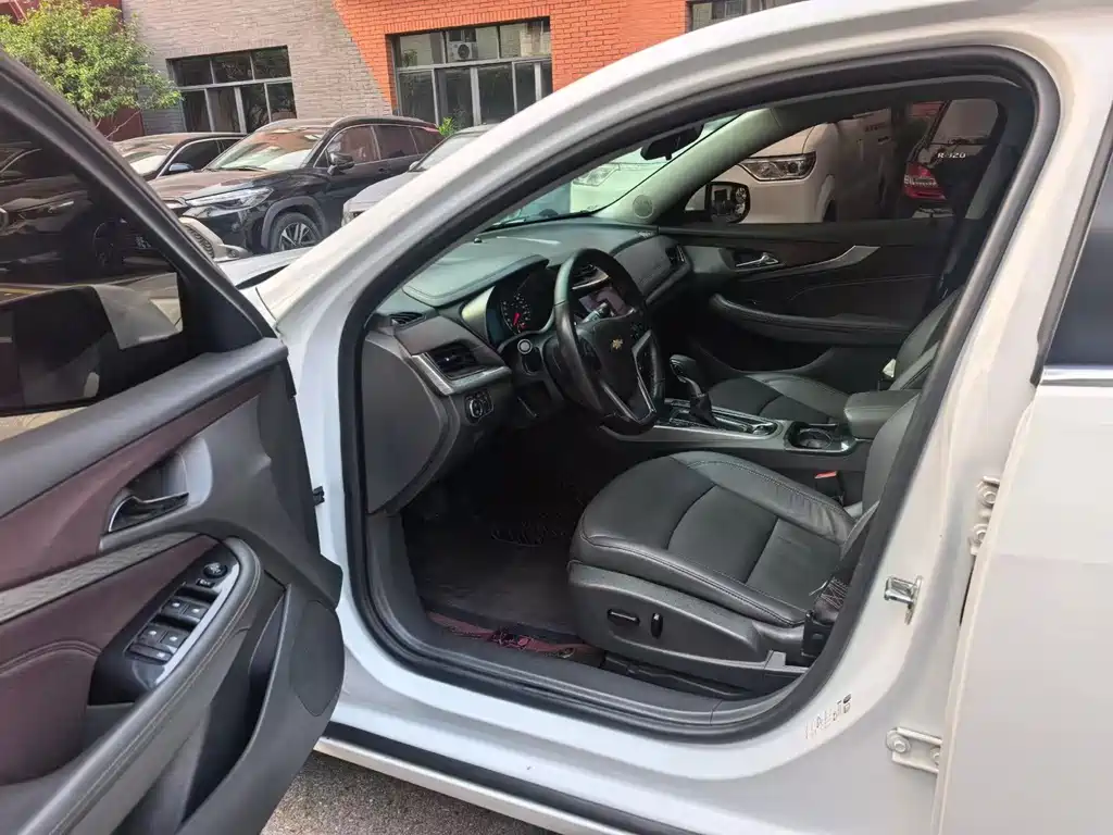 Chevrolet Malibu — миниатюра 5