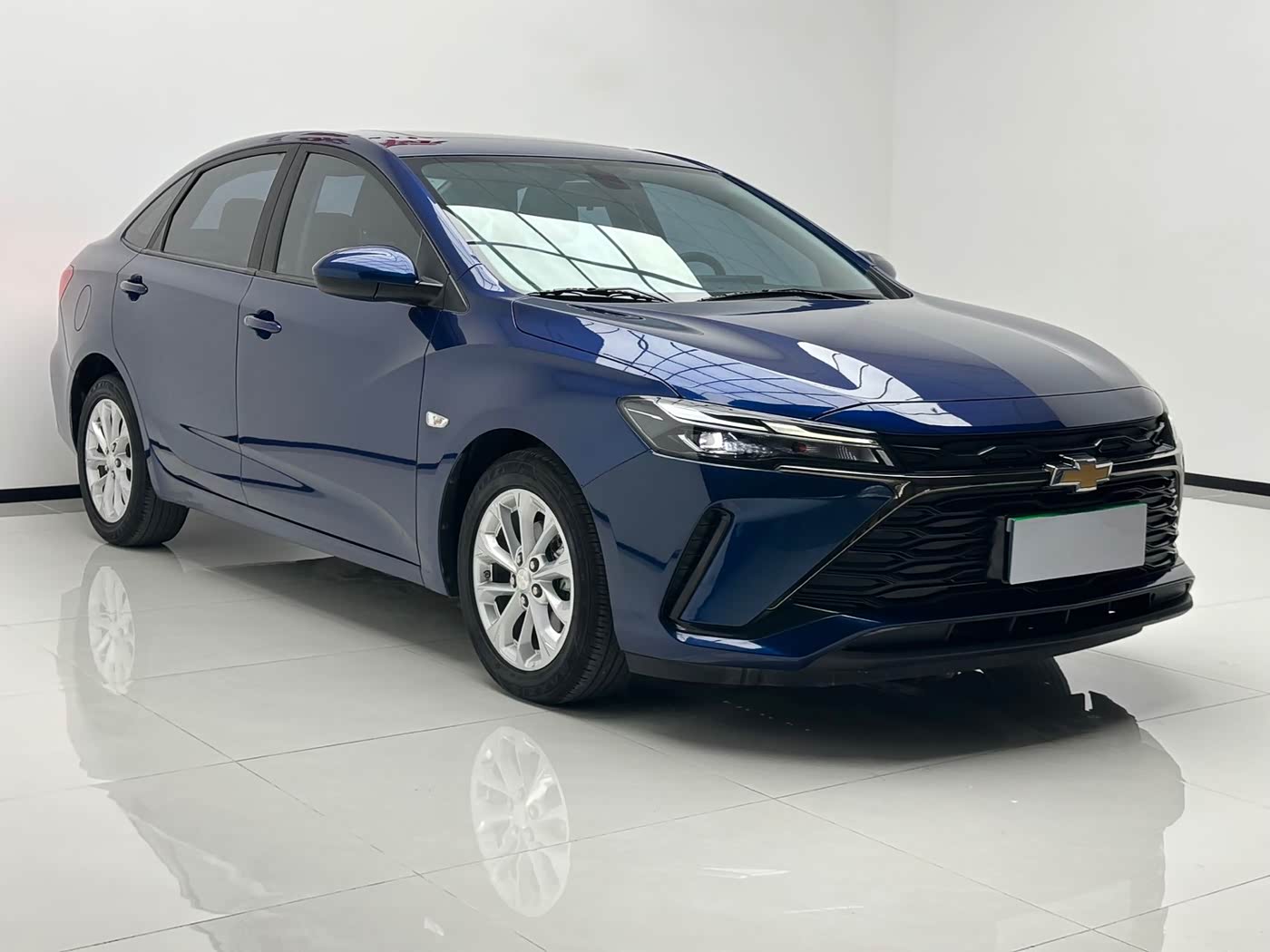Chevrolet Monza 1.5 л 2023 г. Голубой, пробег 26000 км