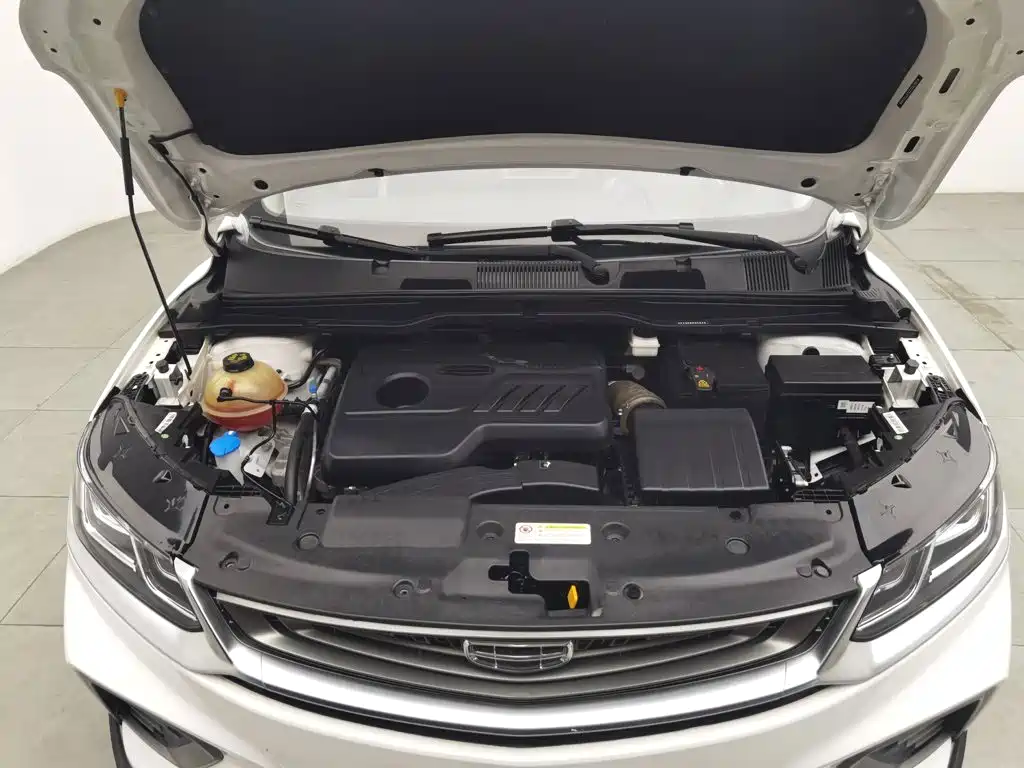 Geely Binyue — миниатюра 6