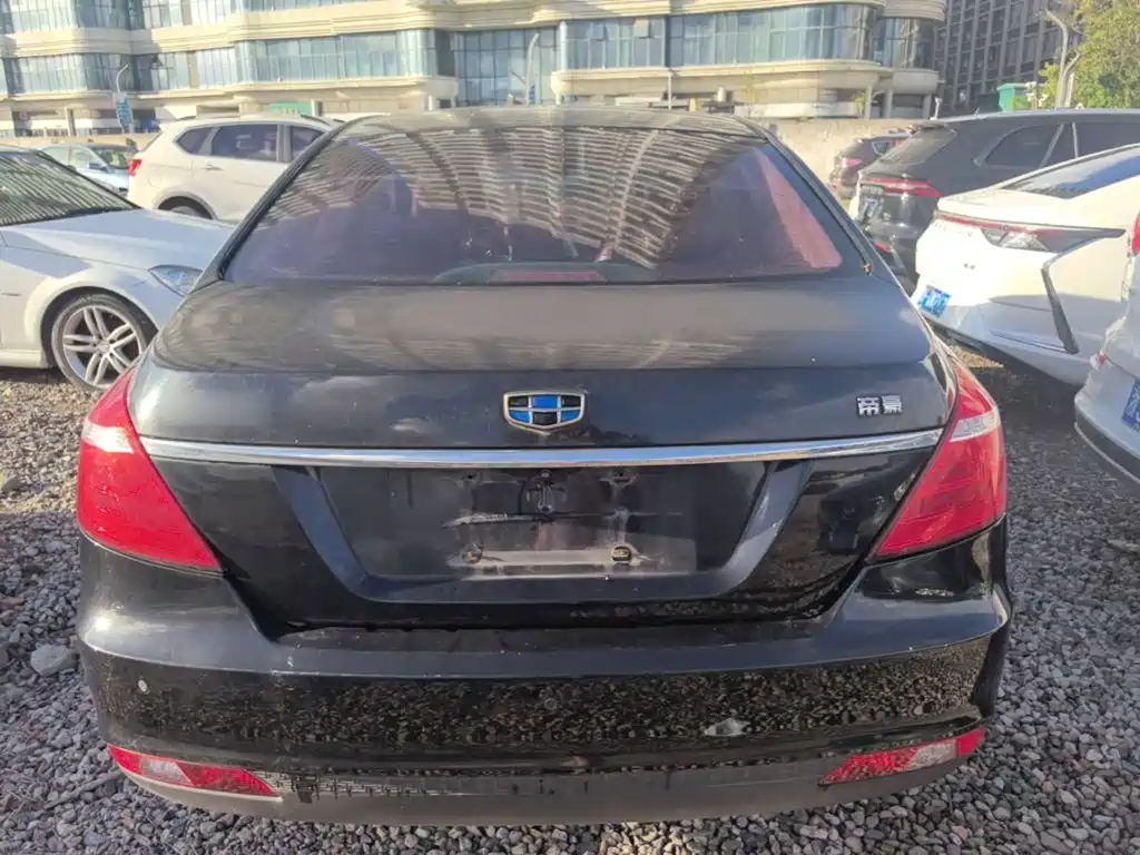 Geely Emgrand — миниатюра 6
