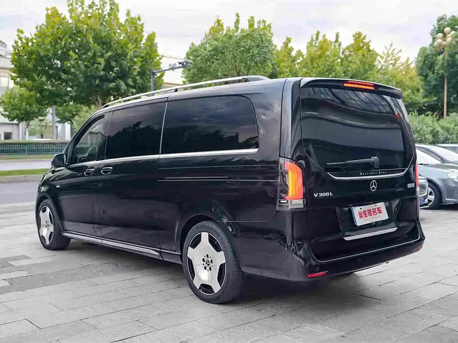 Mercedes-Benz V-Class — миниатюра 19