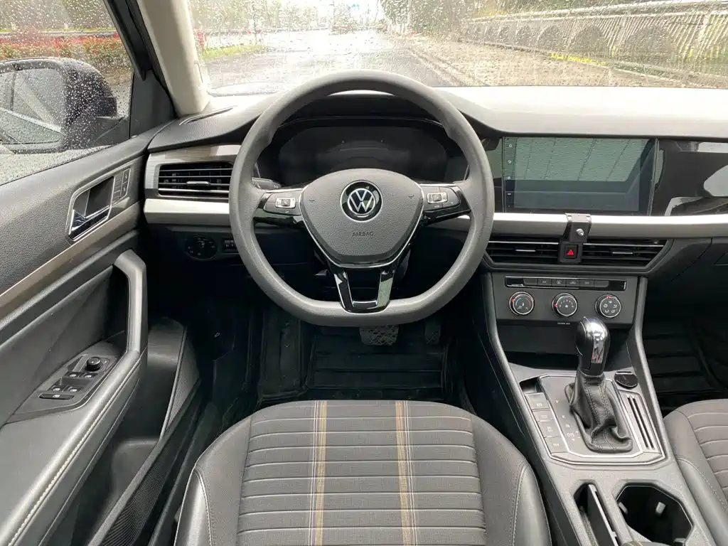 Volkswagen Lavida — миниатюра 8