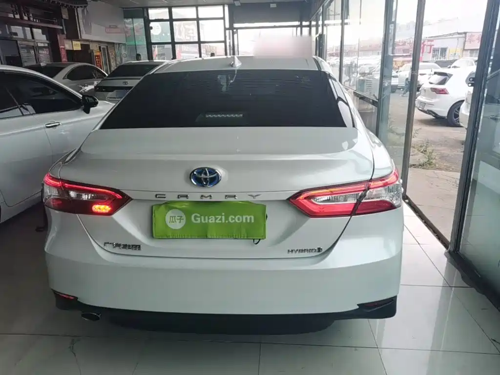 Toyota Camry — миниатюра 6