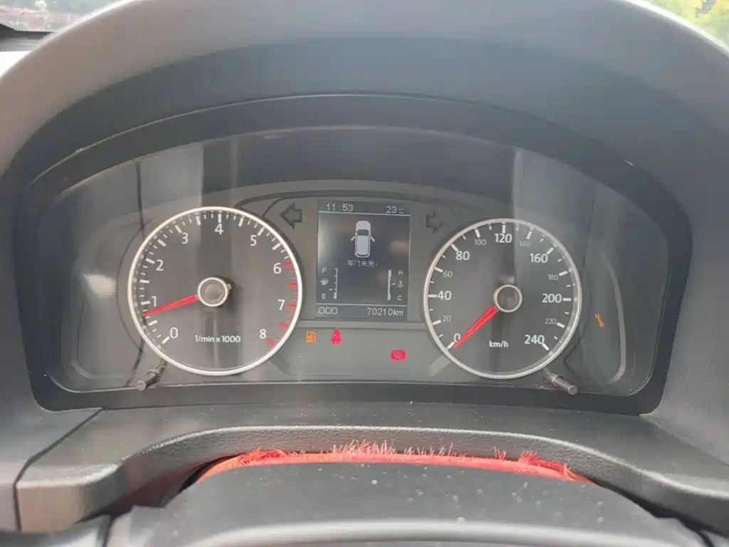 Yema Mustang T70 — миниатюра 12
