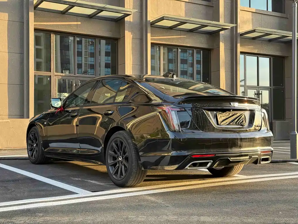 Cadillac CT5 — миниатюра 7