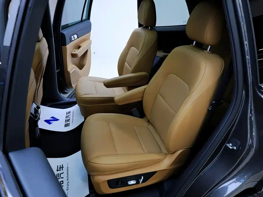 Li Auto Li ONE — миниатюра 29