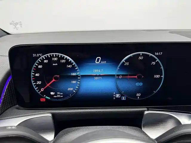 Mercedes-Benz EQB — миниатюра 15