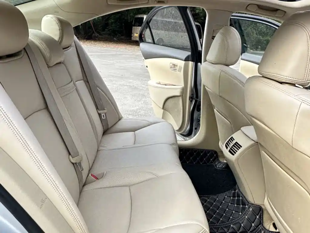 Lexus ES — миниатюра 12