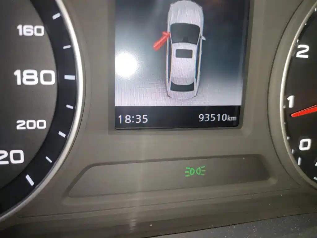 Roewe i5 — миниатюра 13