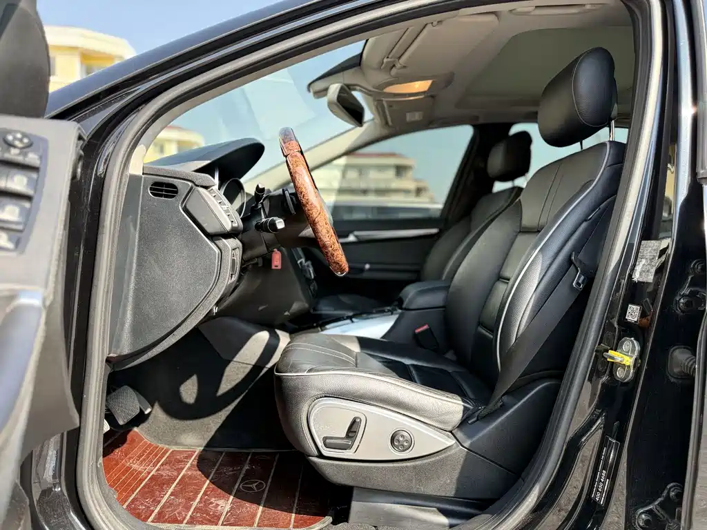 Mercedes-Benz R-Class — миниатюра 11