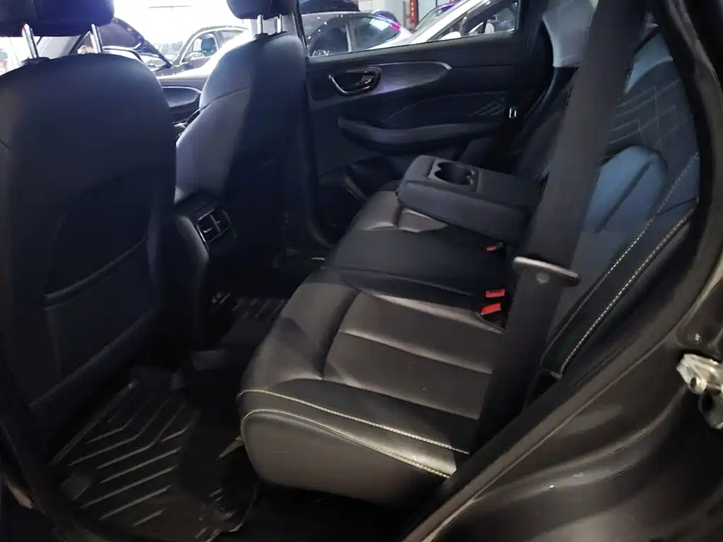 Roewe RX5 — миниатюра 17
