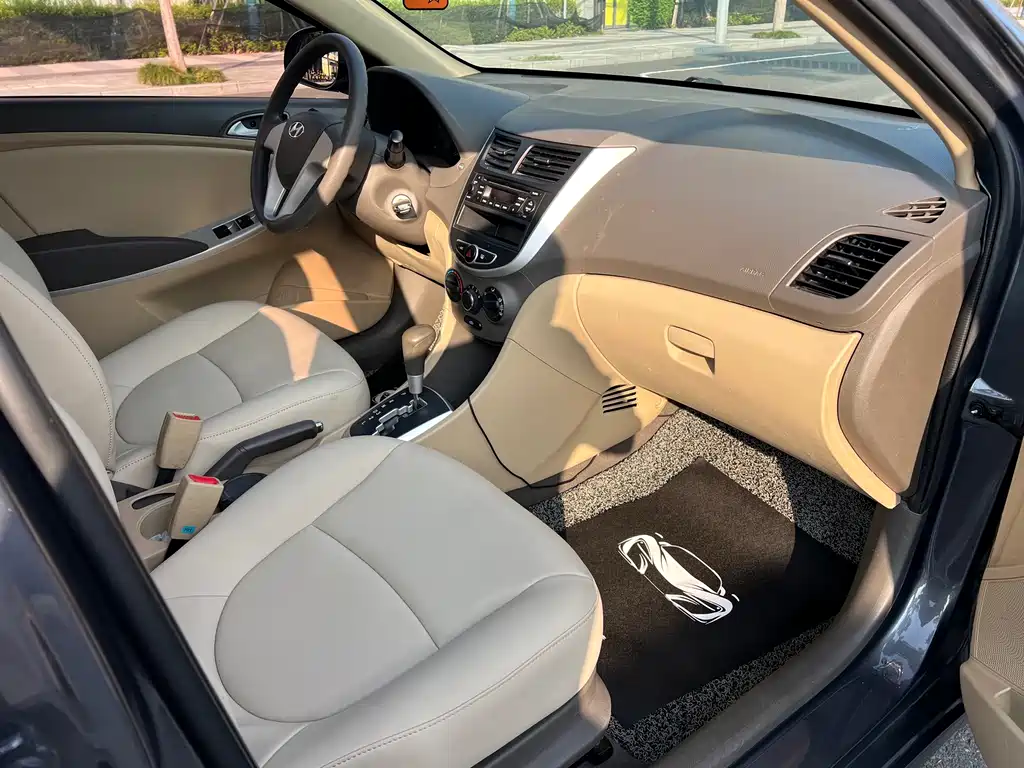 Hyundai Verna — миниатюра 10