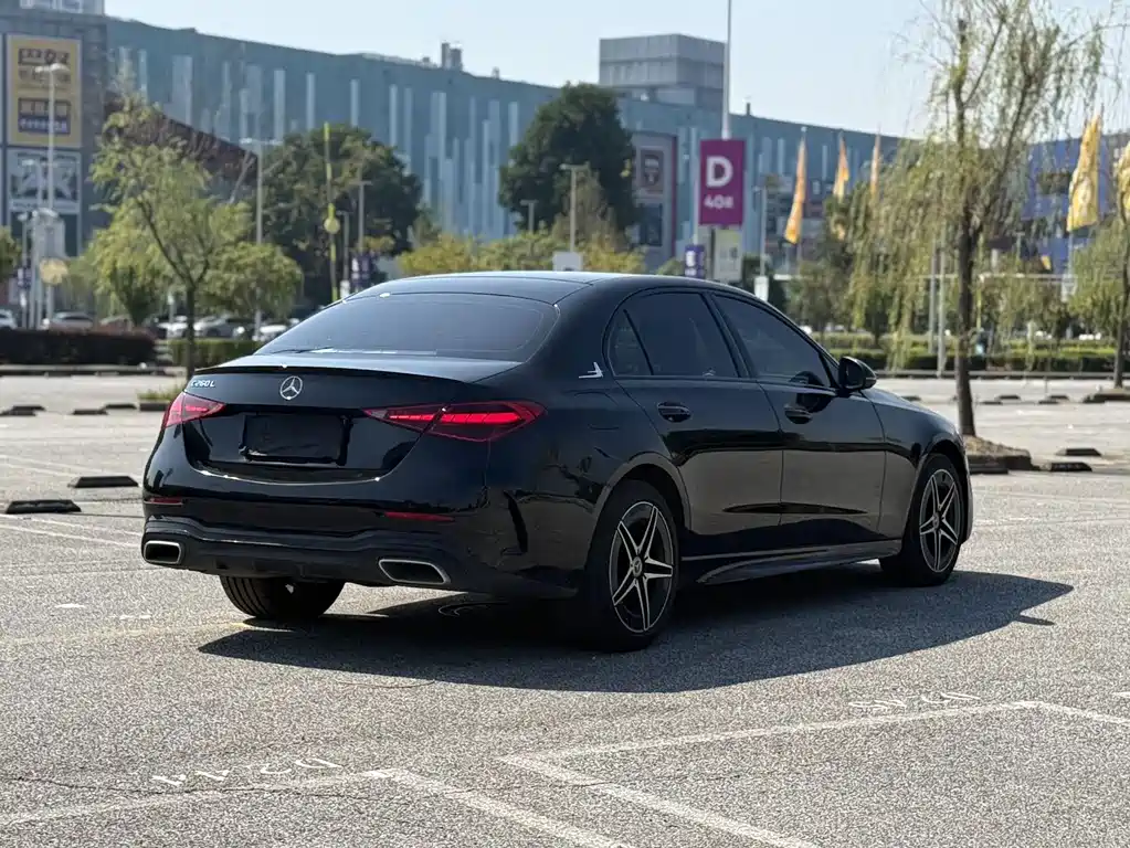 Mercedes-Benz C-Class — миниатюра 7