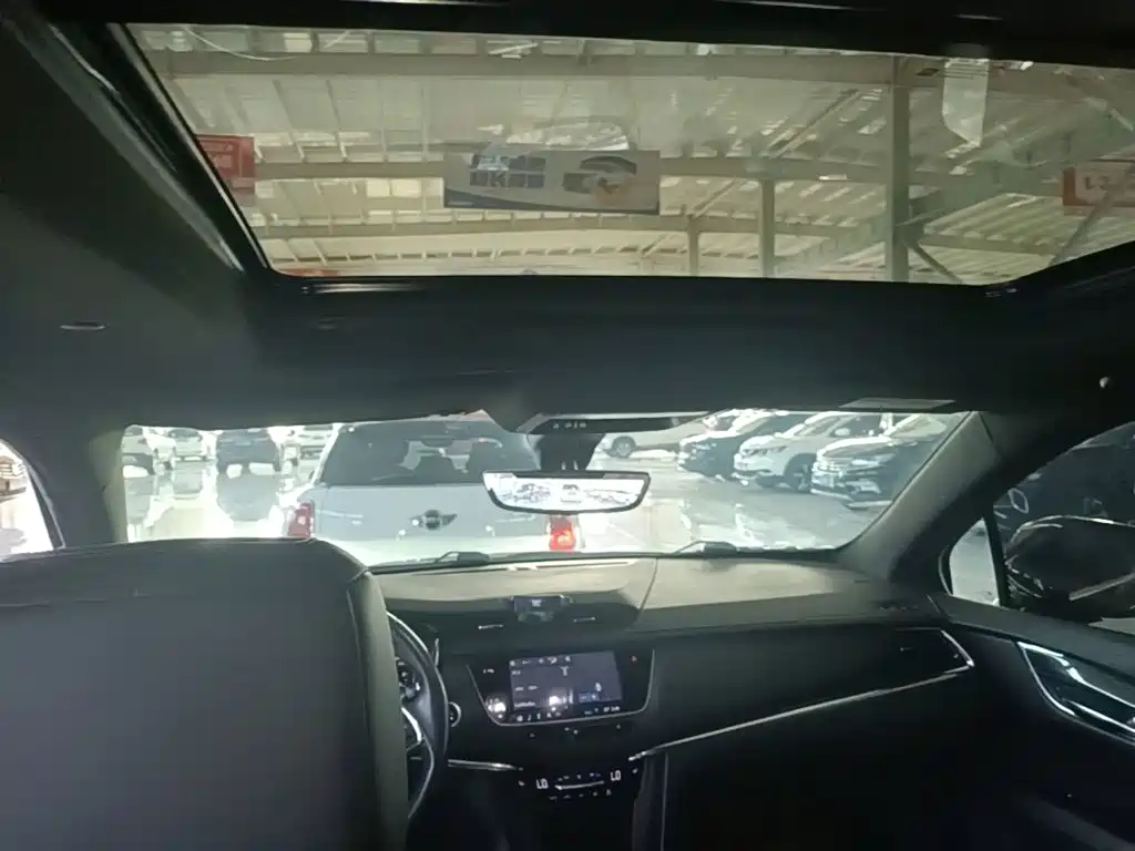 Cadillac XT5 — миниатюра 18