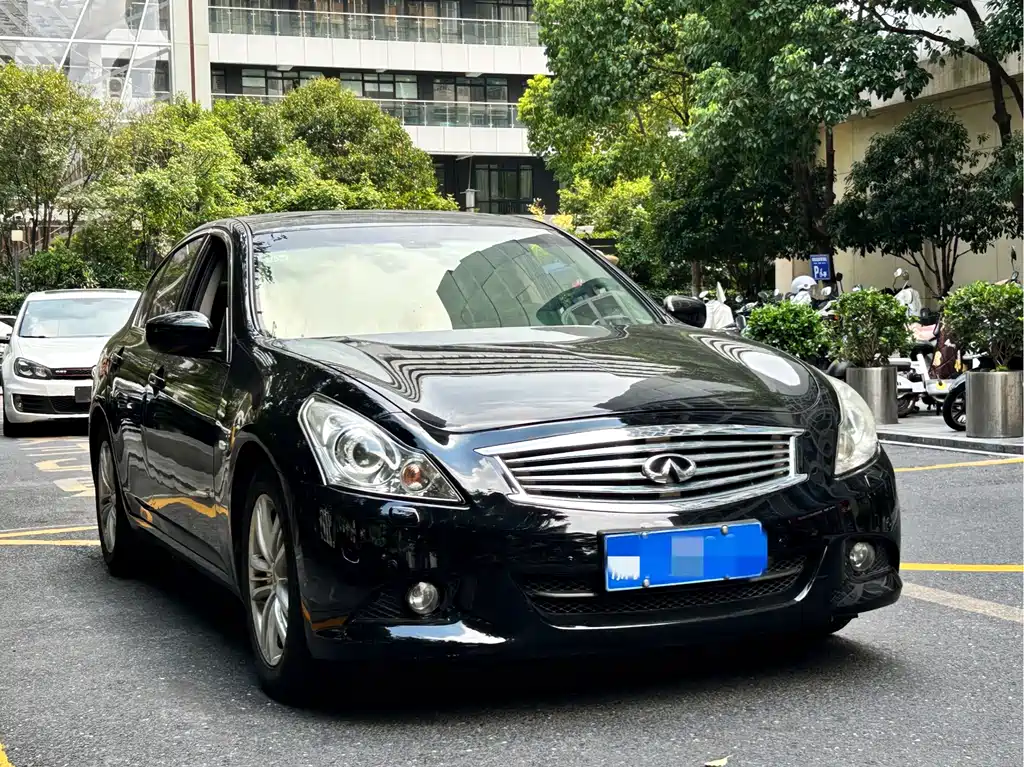 Infiniti G — миниатюра 3