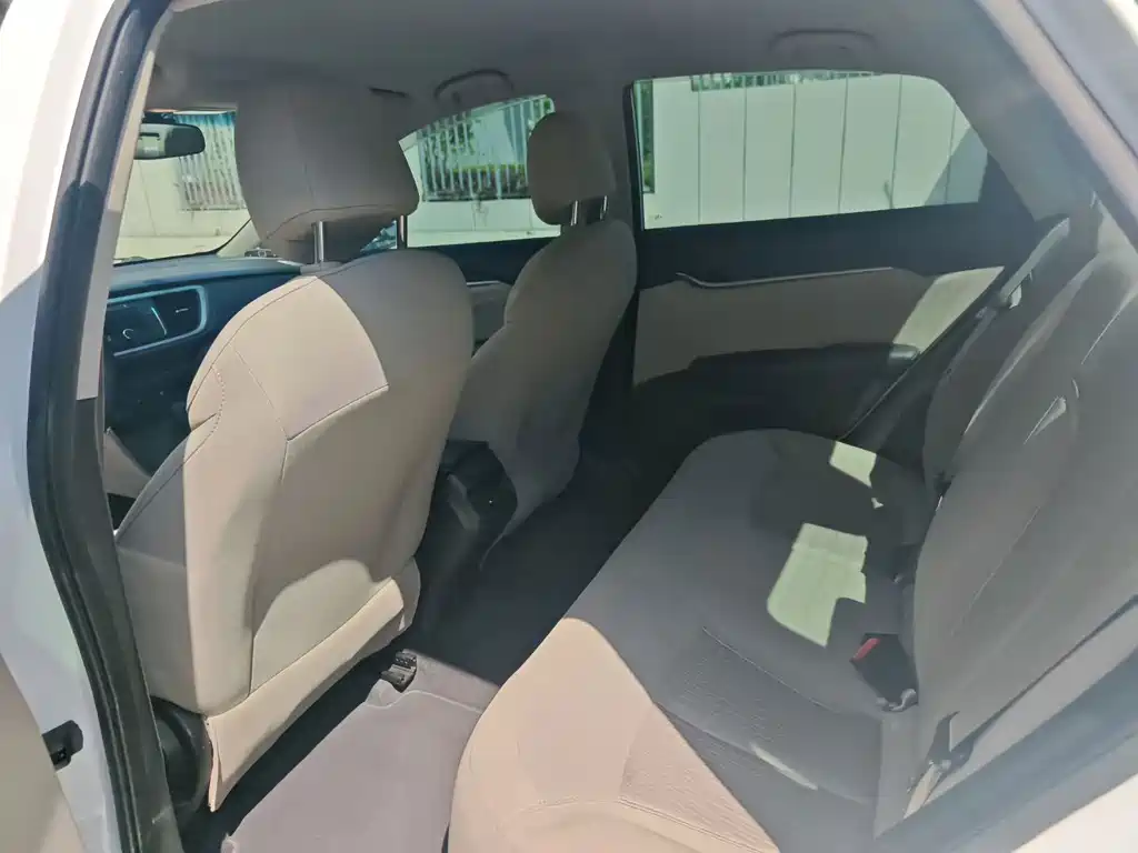 Buick Excelle — миниатюра 6