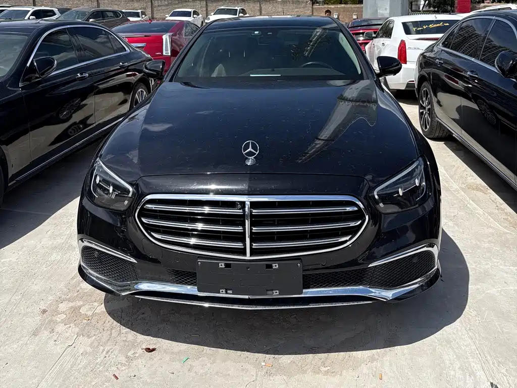 Mercedes-Benz E-Class — миниатюра 2