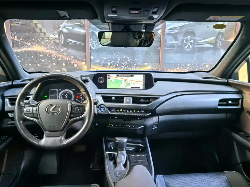 Lexus UX — миниатюра 24