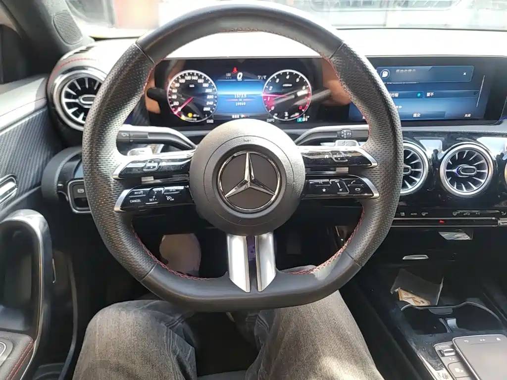 Mercedes-Benz A-Class — миниатюра 11